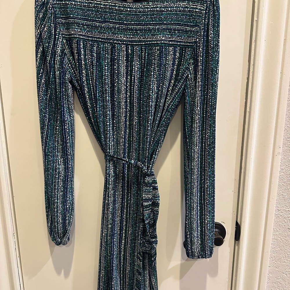 R&K Blue and Green Patterned Garment